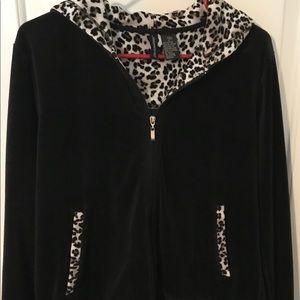 Just in time for the cool fall months ladies💕